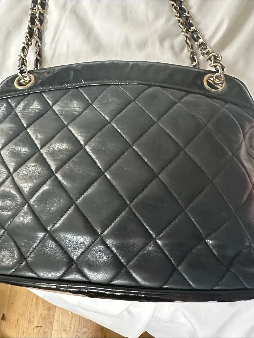 CHANEL Black Quilted Shoulder Bag